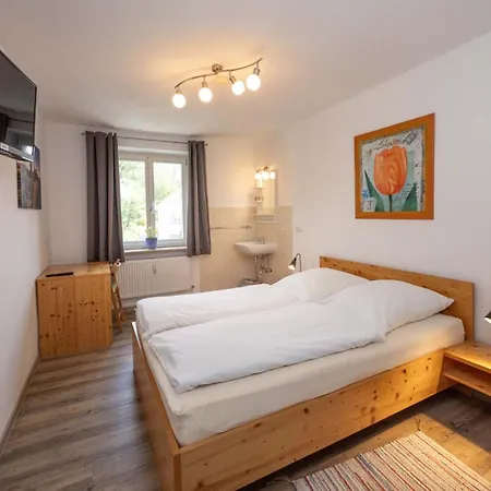 شقة Apartment-Haus Gundelfinger